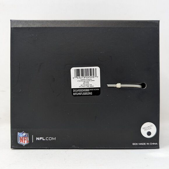 New York Giants Stainless Steel Flask and Watch with Leather Strap Gift Set - Picture 3 of 5